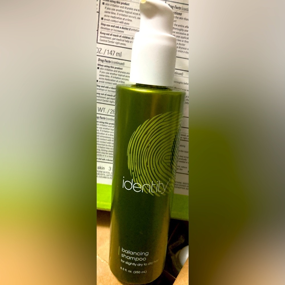 Identity 1 Balancing Shampoo for Slightly Dry to Dry Hair 8.5 fl oz Pump…